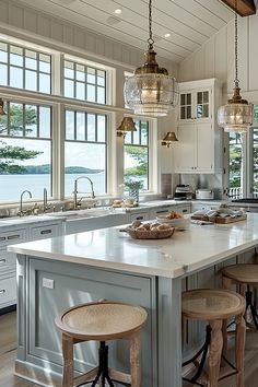 Coastal Craftsman Kitchen, Cape Cod Kitchen Ideas, Cabinet Color Schemes, Lake House Kitchen Cabinets, Lake House Kitchen Ideas, Lakehouse Kitchen Ideas, Farmhouse Kitchen Aesthetic, Kitchen Trends 2024, Kitchen Cabinet Color Schemes