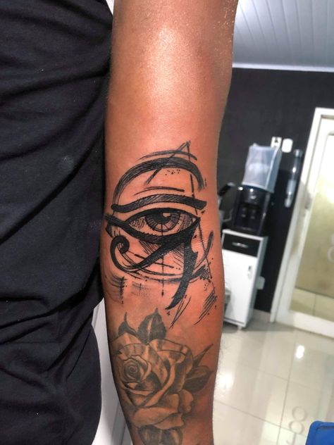 Egyptian Tattoo Eye Of Horus, Eye Of Horus Tattoo Hand, Ankh Eye Of Horus Tattoo, Eye Of Horus Tattoo Men, Ankh Tattoo Men, Shoulder Tattoo Words, Cool Space Tattoos, Eye Of Ra Tattoo, Space Tattoo Ideas