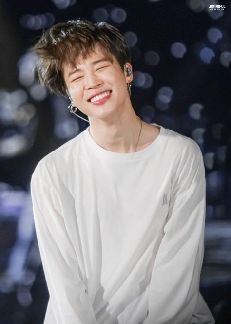 Jimin * eye smile Mochi Jimin, Jimin Smile, Jimin Birthday, Park Ji Min, Park Jimin Cute, Billboard Music Awards, Park Jimin Bts, Bts Concert, Guinness