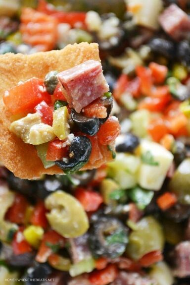 Mardi Gras Dip, Muffuletta Dip, Mardi Gras Appetizers, Crowd Pleasers Recipes, Quick Appetizer, Mardi Gras Food, Make Ahead Appetizers, Olive Salad, The Big Easy