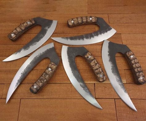 Kitchen Knife Design, Pizza Knife, Ulu Knife, Pretty Knives, Cleaver Knife, D2 Steel, Cool Swords, Knife Design, Cool Knives