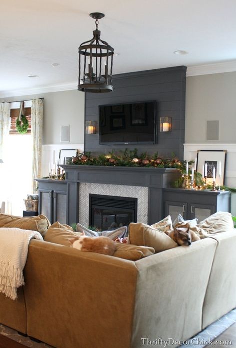 Peppercorn gray Sherwin Williams Herringbone Fireplace Surround, Interior Simple, Thrifty Decor Chick, Small Fireplace, Fireplace Remodel, Home Fireplace, Fireplace Makeover, Room Remodeling, Fireplace Design