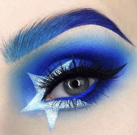 Dallas Cowboy Makeup Ideas, Dallas Cowboys Makeup Ideas, Dallas Cowboys Makeup, Cowboy Makeup, Makeup Carnaval, Make Carnaval, Christmas Eyeshadow, Bold Eyeshadow, Extreme Makeup