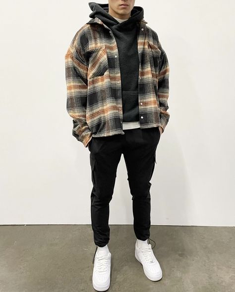 Flannel Sweatshirt Outfit Men, Flannel And Sweatshirt Outfit Guys, Flannels Mens Outfit, Flannel Outfits Men Winter, Outfits For Winter Men, Boys Flannel Outfit, Plaid Jacket Outfit Men, Flannel With Hoodie Outfit, Outfits With Hoodies And Jeans