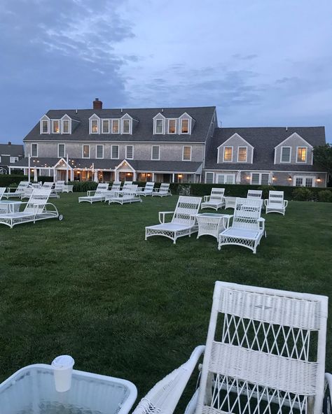 Old Nantucket summer photo dump- this was an outdoor dinner at sunset. The view was gorgeous and so relaxing to have while eating🌅 Excited to make more summer memories. East Coast Summer, New England Summer, New England Summer Aesthetic, Coastal Grandmother, Coastal Granddaughter, country club, Nantucker Summer #summertime #nantucket #sunset #oceanside #pinterestaesthetic #pinterestgirl #coastalstyle #coastalgrandmother England Summer Aesthetic, Northeast Summer, New England Summer Aesthetic, Summer In New England, Nantucket Aesthetic, Cape Cod Wedding Venues, New England Summer, Hamptons Aesthetic, Nantucket Summer