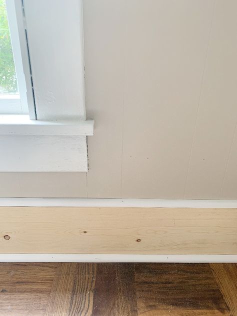 Simple DIY Baseboards (and How to Paint Them) - Thistlewood Farm Mdf Baseboard Diy, Baseboards And Trim Diy, Farmhouse Style Baseboards, Custom Trim Ideas, Diy Floor Trim Baseboards, Diy Farmhouse Baseboards, Upgrade Baseboard Trim, Simple Baseboards And Trim, Diy Craftsman Baseboards