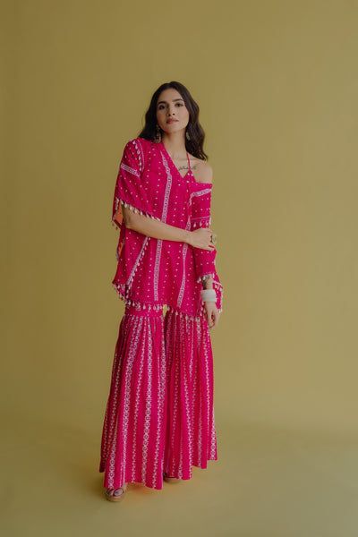 Kaftan With Sharara, Festive Indian Wear, Kaftan Sharara Set, Blouse And Sharara Set, Pink Haldi Outfit, Traditional Outfits Women, Haldi Outfits For Bridesmaid, Traditional Outfit For Women, Anarkali Suit Designs