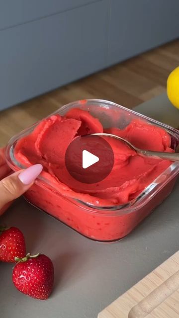 Eating Healthy Food on Instagram: "this is the MOST DELICIOUS strawberry lemon sorbet I've ever had 😮
( Via: @growingannanas )

it was so easy to make and I highly recommend you try this:
•4 lemons
• 250g strawberries 🍓
• 3-5 tbsp agave or maple syrup

after making this recipe I wish it would be strawberry season all year! thanks @littlekalegirl for this amazing recipe idea" Strawberry Season, Lemon Sorbet, Strawberry Lemon, Delicious Snacks, Fit Food, Delicious Snacks Recipes, Snacks Recipes, Eating Healthy, Something Sweet