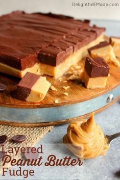 Fudge Balls, Butter Fudge Recipe, Peanut Butter Fudge Recipe, Peanut Butter Fudge Easy, Xmas Candy, Microwave Fudge, Chocolate Peanut Butter Fudge, Fudge Recipes Chocolate, Fudge Recipes Easy