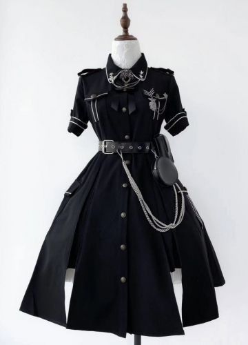 Black Outfits Aesthetic, Steampunk Dresses, Soldier Outfit, Soldier Clothes, Military Clothes, Military Style Dress, Military Dress, Gothic Dresses, Steampunk Dress