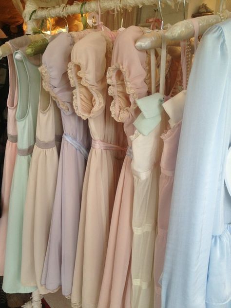 Gaun Abad Pertengahan, Royal Core, Royal Aesthetic, Princess Core, Vintage Princess, Princess Aesthetic, + Core + Aesthetic, Mode Inspo, Pretty Pastel