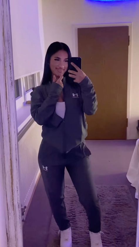 Under Amour Fashion, Ootd Jogging, Under Armour Clothes, Jogging Pants Outfit, Outfit Jogging, Clean Outfit, Ensemble Jogging, Jogging Nike, Under Armour Outfits