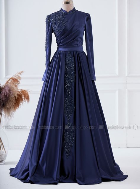 Modest Evening Gowns, Blue Hijab, Muslimah Wedding Dress, Navy Prom Dresses, Cute Red Dresses, Modest Evening Dress, Bride Dress Simple, Elegant Ball Gowns, Long Blue Dress