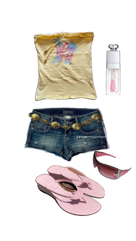 Mcbling Summer Outfits, 2000s Beach Outfits, 2000s Summer Fashion, 2000s Fashion Summer, Cute 2000s Outfits, 00s Fashion Outfit, Plus Size Aesthetic Outfits, 2000s Summer, Mcbling Fashion