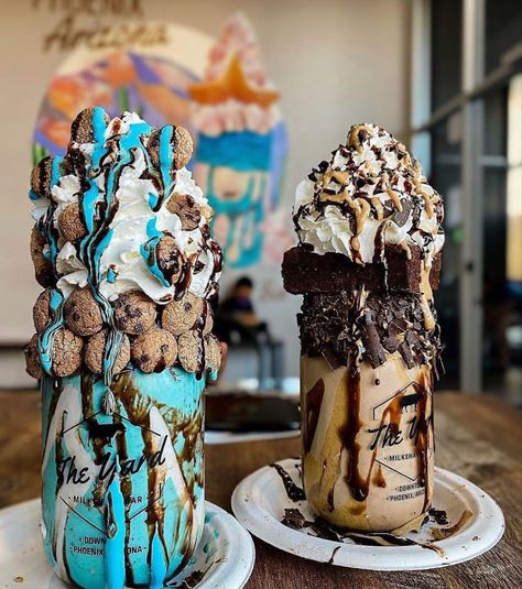 Crazy Ice Cream, The Yard Milkshake Bar, The Yard Milkshake, Milkshake Bar, Junk Food Snacks, Rainbow Food, Food Therapy, Yummy Comfort Food, Food Drinks Dessert