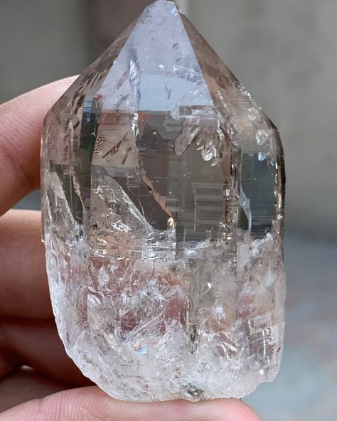 Smoky Quartz crystals. .. .. Dm for more info: #karakoramgems #smokyquartz #quartz #quartzcrystal Smoky Quartz Crystal, Quartz Crystals, Crystal Quartz, Smoky Quartz, Stones And Crystals, Quartz Crystal, Gemstones, Crystals, Stone