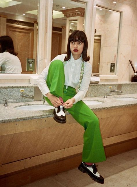 Monochromatic Outfit Green, Drag Costume, 70s Outfit, Witch School, Business Clothes, 70s Outfits, Matching Sets Outfit, 2024 Style, Photographer Headshots