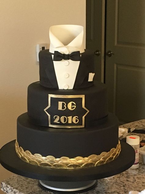 Graduation Cake  on Cake Central                                                                                                                                                                                 Más Great Gatsby Cake, 50th Birthday Cakes For Men, Gatsby Cake, Cake For Men, Black And Gold Cake, Rodjendanske Torte, Cake Design For Men, Tuxedo Cake, Shirt Cake