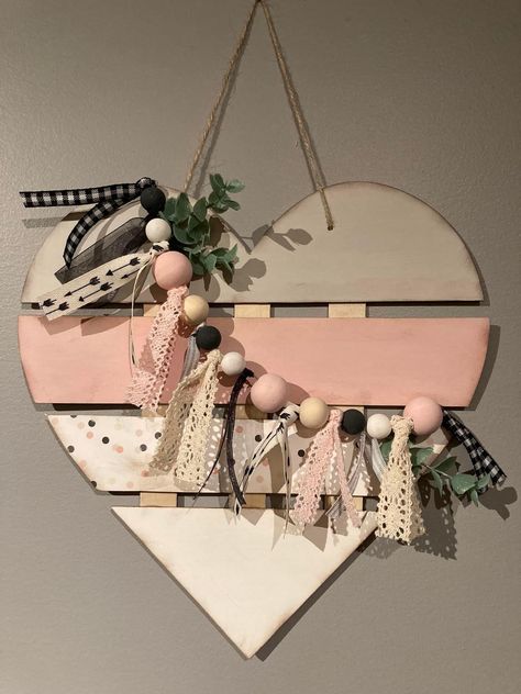 Wooden Heart Crafts Diy, Wooden Hearts Crafts Ideas Diy, Wooden Valentine Crafts, Wooden Heart Wreath, Wooden Hearts Crafts Ideas, Dollar Tree Wood Heart Crafts, Wood Heart Crafts, Decorating Wooden Hearts, Valentine Day Decorations