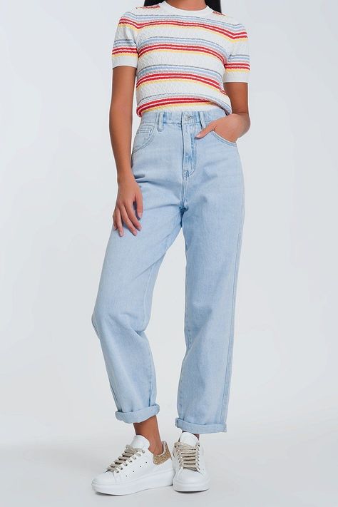 158fc2ddd52ec2cf54d3c161f2dd6517desc43481223ri Light Mom Jeans, Minimalist Winter Wardrobe, High Waist Mom Jeans, Minimalist Dresses, High Waisted Mom Jeans, Jeans Mom, High Rise Mom Jeans, Loose Jeans, Style Jeans