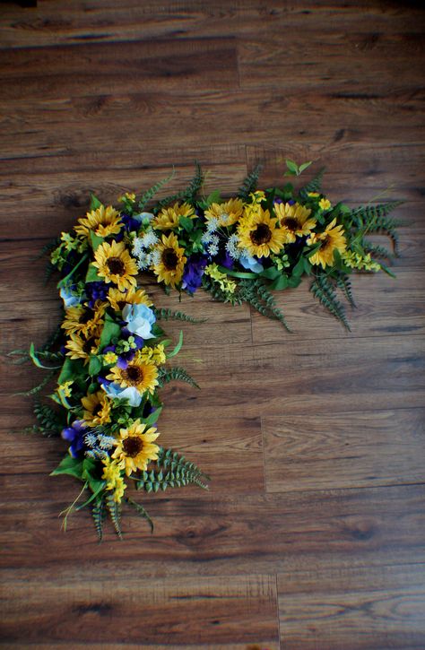 Sunflower Swag, Wedding Swag, Sunflower Themed Wedding, Sunflower Wedding Bouquet, Wedding Garland, Wedding Arch Flowers, Corsage And Boutonniere, Arch Flowers, Large Wedding