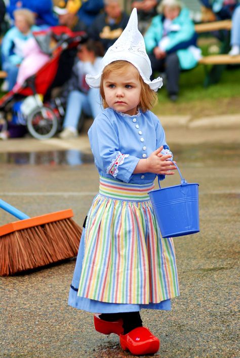 Orange City Tulip Festival Netherlands Clothes, Dutch Dress, Butterfly Cutout, Norwegian Style, Orange City, Kool Kids, Tulip Festival, Dutch Girl, Kids Around The World