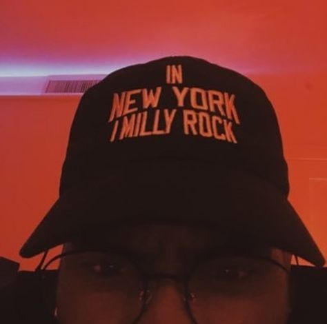 Bryson Tiller Playlist Cover, Bryson Tiller Pfps Funny, Bryson Tiller Icon, Bryson Tiller Aesthetic Pfp, I Heart Bryson Tiller, I Love Bryson Tiller Profile Pic, Bryson Tiller Pfps, Bryson Tiller Funny, Bryson Tiller Aesthetic