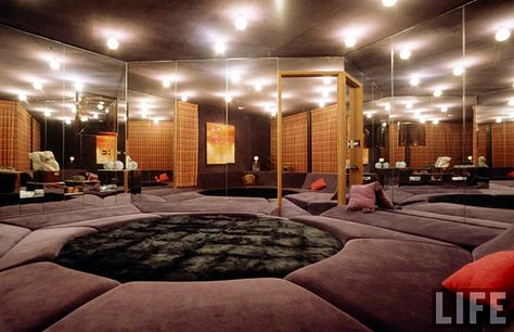 Wilt Chamberlain Residence - Antelo Place, Bel-Air, CA - Built: 1971 by MidCentArc, via Flickr 70s Homes, Listening Bar, Bel Air Mansion, 80s Interior Design, 70s Interior Design, Conversation Pit, Dream Wave, Wilt Chamberlain, 80s Interior