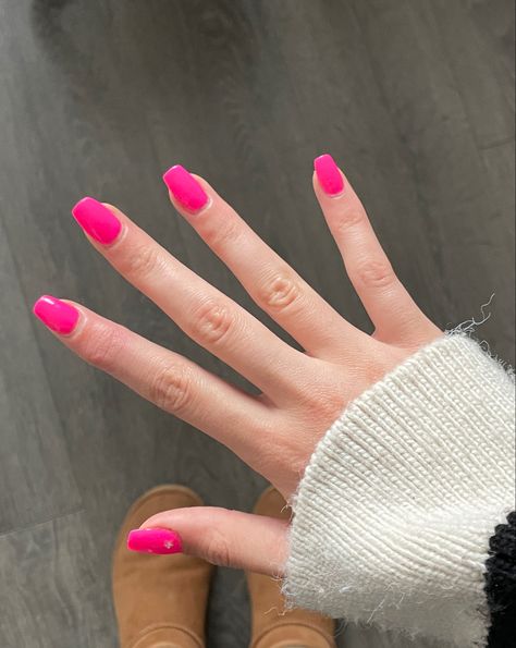 Fuschia Pink Nails, Fuschia Nails, Pink Nails, Nail Inspo, Nail Colors, Fashion Looks, Roses, Nails, Pink