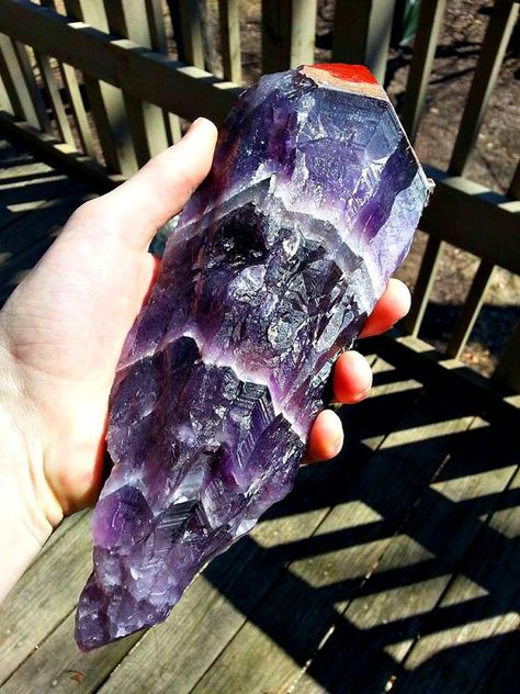 Rock Tumbling, Crystals Store, Crystal Castle, Large Amethyst Geode, Geology Rocks, Power Crystals, Rough Gemstone, Minerals And Gemstones, Energy Crystals