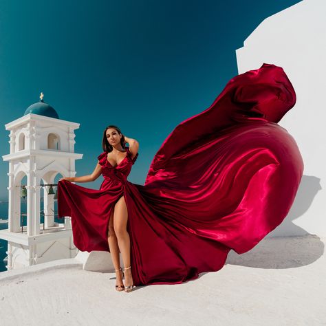 MIAMI DRESS PHOTO - Shooting and rent flying dresses in Santorini Mykonos Miami Birthday Dress With Sleeves, Long Train Dress, Wedding Dress Long Train, Dress For Photoshoot, Flying Dress, Anatomy References, Birthday Dress Women, Miami Dresses, Train Dress