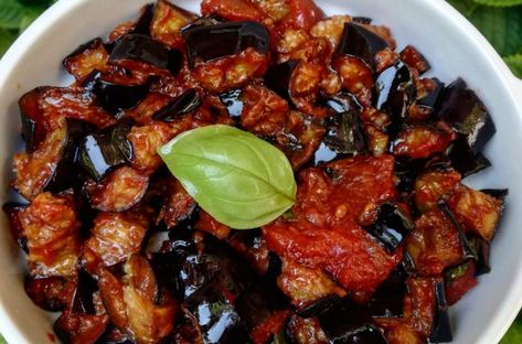 Caponata alla siciliana, ricetta originale palermitana | Agrodolce Pasta Alla Norma, Sweet And Sour Pork, French Toast, Toast, Ethnic Recipes