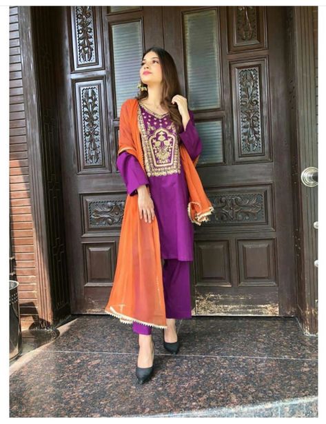 Latest Colour Combinations In Suits, Plazo Suit Design, Latest Pakistani Suits, Suits 2023, Bride Suit, Long Blouse Designs, Egypt Jewelry, Combination Dresses, Trendy Suits