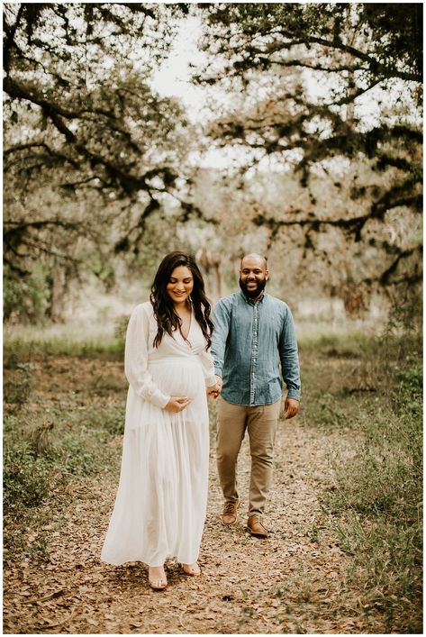 Maternity Photography Park Ideas, Overcast Maternity Pictures, Maternity Photos At Park, Maternity Photoshoot In Park, Maternity Shoot In Park, Maternity Shoot Park Photo Ideas, Park Maternity Pictures, Maternity Pictures Park, Park Maternity Shoot