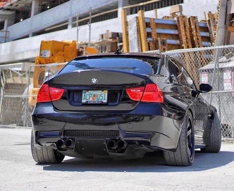 BMW E90 3 series black widebody Bmw E90 Black, E90 335i, Bmw 318, E90 Bmw, Bmw E9, E92 M3, Carros Bmw, Bmw 320d, Car Honda