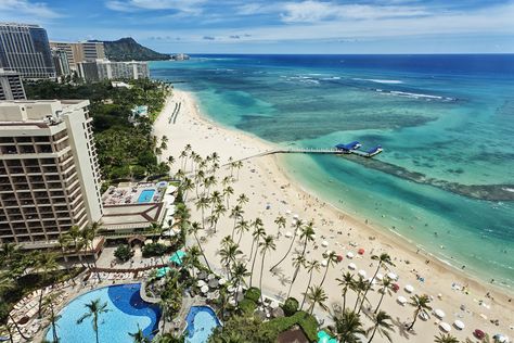 The 5 Best Towns in Hawaiʻi in 2024 - Hawaii Magazine Makua Beach, Hawaii Magazine, Hanauma Bay, Hanalei Bay, Kailua Kona, Pearl Harbor, Family Adventure, Luxury Resort, Beach Sand