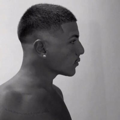 Skin Fade Hairstyle, Very Short Hair Men, Taper Fade Short Hair, Young Men Haircuts, Men Fade Haircut Short, Buzz Cut Hairstyles, Curly Hair Fade, Mens Haircuts Short Hair, Men Haircut Curly Hair