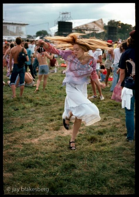 hey, I had those same shoes ... embroidered Chinese slippers, about $5 Stinson Beach, Woodstock 1969, Dangerous Minds, The Jam Band, Hippie Chick, Dance Photos, Grateful Dead, Lady And Gentlemen, Woodstock