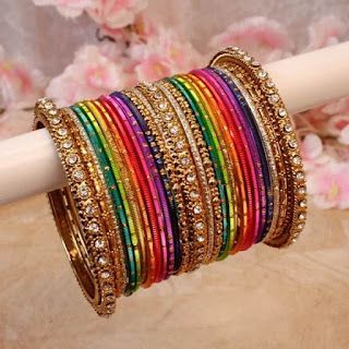 Multi Color Bangles, Antique Gold Bangles, Bangle Stack, Unique Wedding Jewelry, Bridal Jewelry Sets Brides, Colorful Bangles, Antique Jewellery Designs, Gold Mangalsutra Designs, Glass Bangles