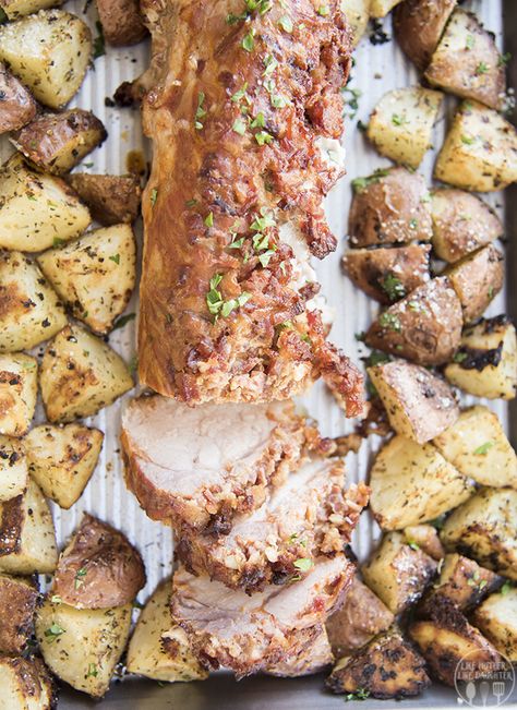 These garlic parmesan oven roasted potatoes are the perfect 30 minute side dish. Great served up with applewood bacon pork!  #CookingwithSmithfield #ad Smithfield Applewood Bacon Pork Loin, Smithfield Pork Loin Oven, Bacon Pork Loin, Pork Loin Oven, Favorite Dinner Recipes, Smoked Pork Tenderloin, Crockpot Pork Loin, Roasting Garlic In Oven, Crockpot Pork Tenderloin