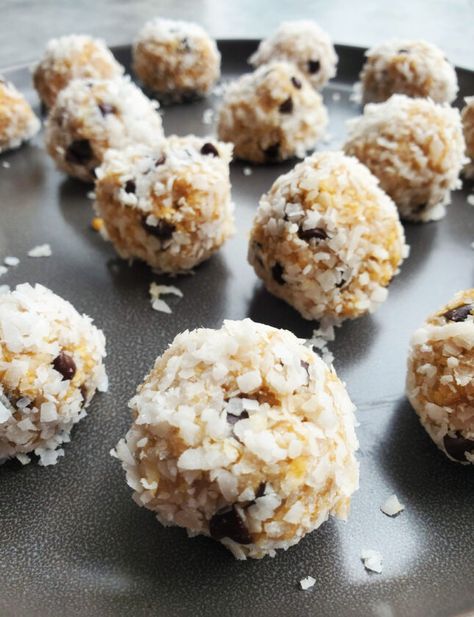 No Bake Recipes, Oat Bites, Today Recipes, Vegetarian Drinks, Peanut Butter Oat, Asian Lettuce Wraps, Granola Bites, Coconut Bites, Peanut Butter Bites