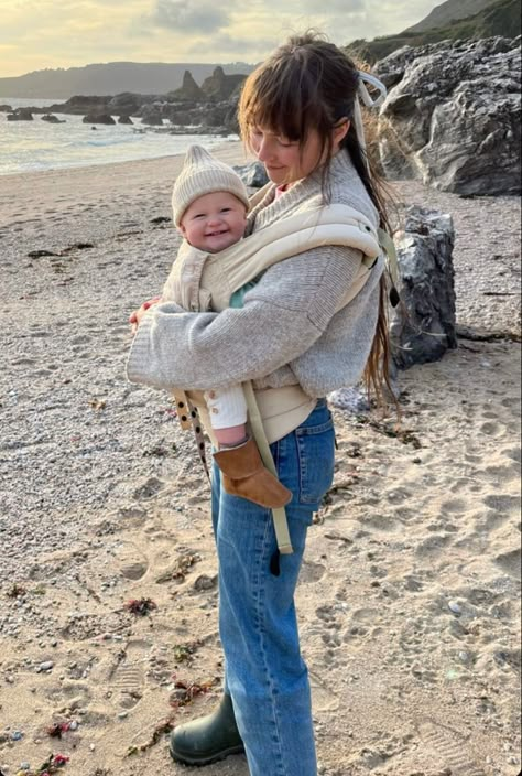 New Mum Aesthetic, Indy Blue Pregnant, New England Mom Aesthetic, Mountain Mama Aesthetic, Babywearing Aesthetic, Mommy Life Aesthetic, Baby Mama Aesthetic, Parenthood Aesthetic, New Mom Aesthetic