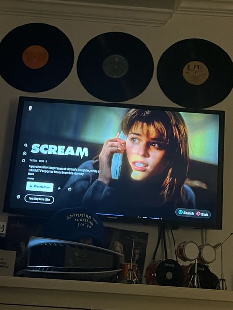 Horror Movies Scream, Scream Aesthetics Aesthetic, Horror Film Aesthetic, Horror Films Aesthetic, Halloween Movies Aesthetic, Horror Aesthetic Icons, Scream Movie Aesthetic, Movies Like Scream, Halloween Movie Aesthetic