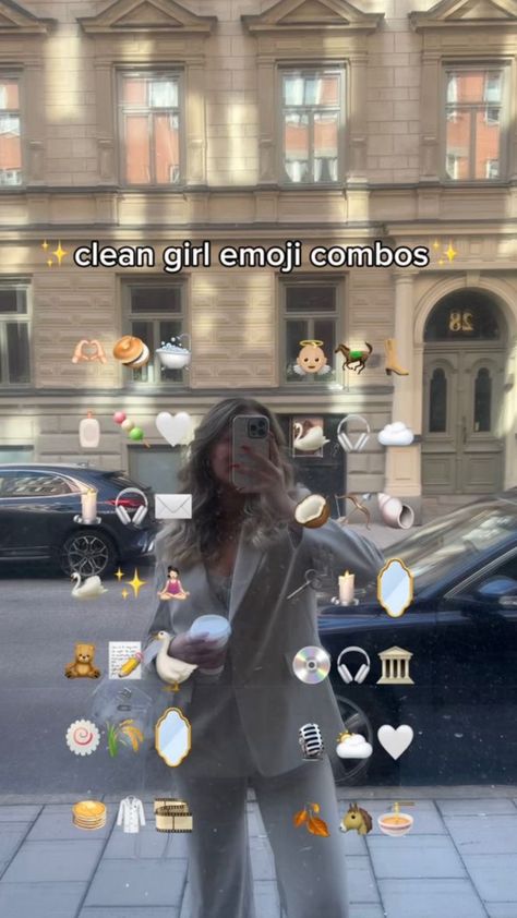 Emoji Combos, Witty Instagram Captions, Girl Emoji, Clever Captions For Instagram, Good Insta Captions, Instagram Captions Clever, Emoji Combinations, Cute Instagram Captions, Emoji For Instagram