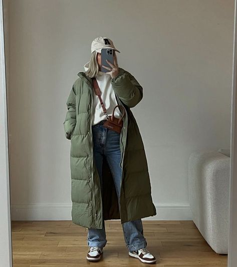 Green Long Puffer Jacket Outfit, Long Green Jacket Outfit, Long Green Puffer Jacket Outfit, Green Long Jacket Outfit, Green Long Coat Outfit, Green Puffer Coat Outfit, Khaki Puffer Jacket Outfit, Olive Green Puffer Jacket Outfit, Padded Coat Outfit