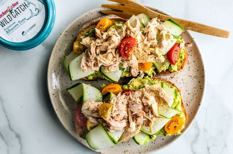 Hearty and Healthy Tuna Avocado Toast Tuna On Toast, Chicken Of The Sea, Healthy Tuna, Tuna Avocado, Clean And Delicious, Favorite Recipes Chicken, Healthiest Seafood, Juicy Tomatoes, Appetizer Salads