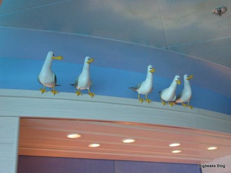 Perched seagulls - Finding Nemo Finding Nemo Bedroom Ideas, Finding Nemo Mural, Finding Nemo Bedroom, Nemo Nursery Ideas, Finding Nemo Bathroom Ideas, Finding Nemo Room, Finding Nemo Room Decor, Finding Nemo Bathroom Decor, Finding Nemo Decor