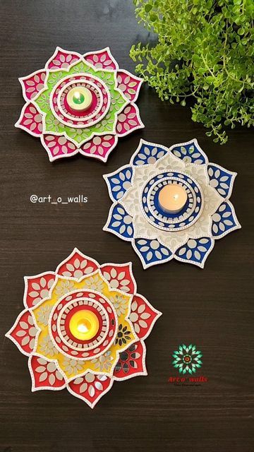 Indian Decorations Diy, Lippan Art Flower Design, Lippan Art For Diwali Decor, Lippan Art Diwali Diya, Lippin Art, Mdf Diwali Decor, Diy Diya Stand For Diwali, Lippan Art Tea Light Holder, Lippan Art Candle Holder