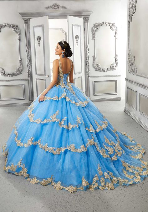 Royal Theme Party, Blue And Gold Dress, Quinceanera Dresses Gold, Pretty Quinceanera Dresses, Quince Dress, Princess Sleeves, Prom Ball Gown, Fairytale Dress, Quince Dresses