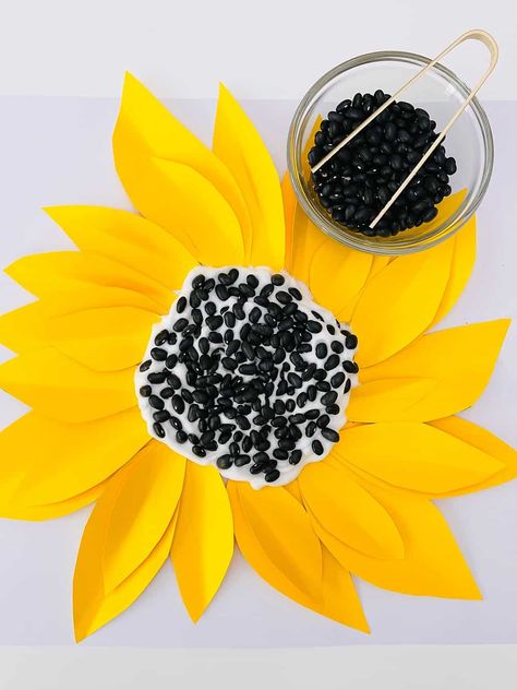 Learn - Fun Educational Products & Creative Learning Activities Sunflower Activities For Kids, Sunflower Activities For Preschool, Sunflower Activities, Sunflower Paper Flowers, Flower Activities, Grandchildren Activities, Sunflower Paper, Infant Art, Activity Preschool